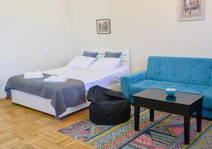 Apt. N12 in Old Town