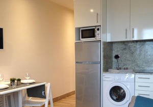 AQUA II. Apt. 1 Room Terrace-Pool Views.