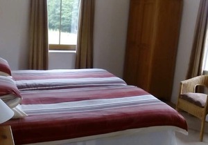 Ardnagashel Woods 04 - a two story that sleeps 8 guests in 4 bedrooms