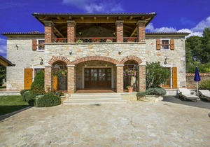 Authentic Istrian Villa in Baderna with Swimming Pool