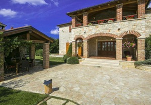 Authentic Istrian Villa in Baderna with Swimming Pool
