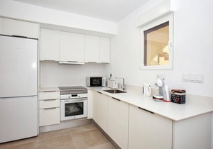 Bajo con jardín A3 - Three Bedroom Apartment, Sleeps 6