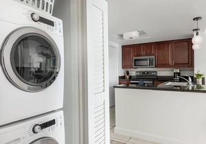 Beachfront St Thomas Get Away - Family Friendly Resort Condo