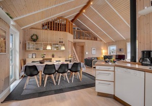 Beautiful home in Tarm with WiFi