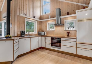 Beautiful home in Tarm with WiFi