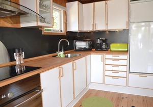 Beautiful home in Tarm with kitchen
