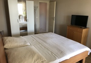 Beautiful quiet holiday house with three apartments and pool