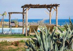 Boho Kokkino in Lixouri