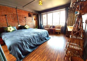 Cafe Beyond and Guest House