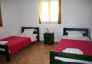 Calm and idyllic in the country, close to the beach - holiday house with wifi |