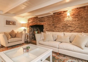 Cardwen Farmhouse, LOOE