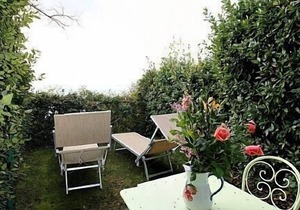 Casa Ilnira B, fully refundable with voucher*: A bright apartment in a quiet position, located on a hillside above the sea, with Free WI-FI.