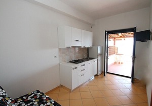 Casa Panna D, fully refundable with voucher*: A cheerful apartment that is part of a small villa located right on the beach, with Free WI-FI.