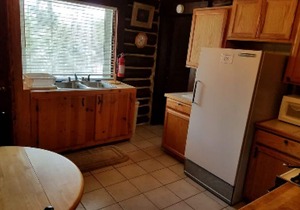 Cascade Log Cabin - Ensuite Standard