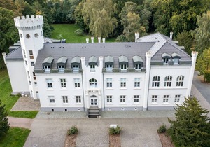 Castle Tower Apartment - Hohendorf Castle