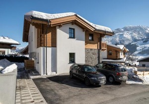 Chalet in Piesendorf near Ski Slopes