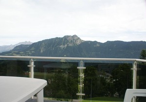 Chamossaire A 501 5 minutes from the cable cars and near the centre, modern apartment house. Apartme
