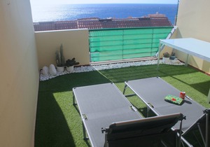 Charming 120 m2 with sea and mountain views.