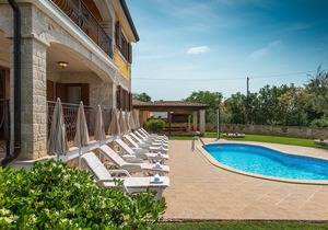 Charming villa with private pool near Porec