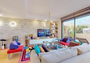 Colorful Shenkin 3-BR by HolyGuest