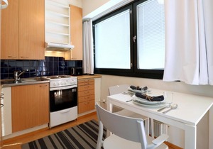 Compact top-floor studio apartment in Helsinki city center - Mikonkatu 25