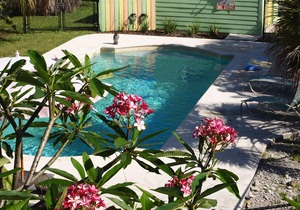 Cottage with Pool and Boat Dockage just minutes to Key West!