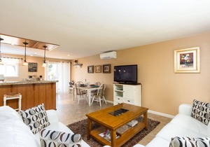Country View Cottage #1