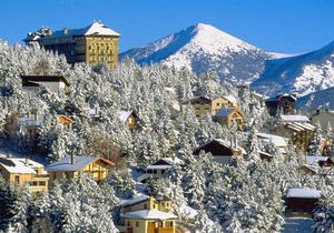 Cozy 3-Room Apartment for 6 in Forest Setting with Parking - Font-Romeu