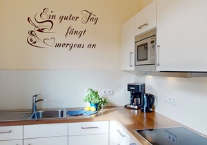 Cozy 4-person vacation home with terrace, fireplace and parking close to the beach
