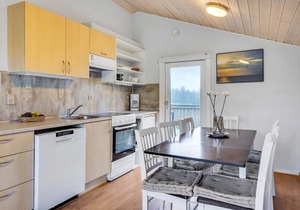 Cozy home in Hanstholm with kitchen