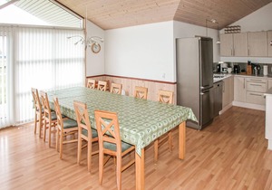 Cozy home in Tarm with WiFi