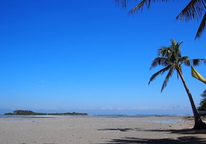 Cute, cool Green Kubo near the beach