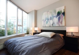 D64 - 2 bedroom close to everything