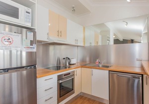 Dauphine - 1/23 Townsend Street