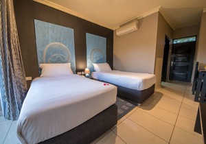 Dolphin Suites
