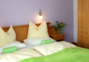 Double room 15 - organic farm Kasleitner (3 flowers)