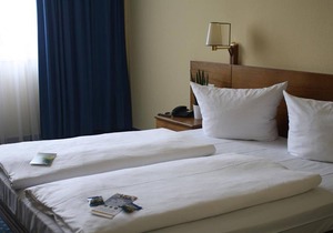 Double room with extra bed, shower or bath, WC - Quality Hotel Dresden West