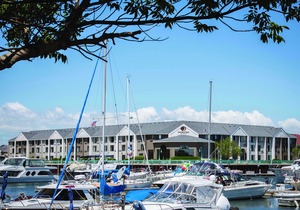 DoubleTree by Hilton Racine Harbourwalk