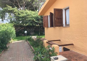 Eden Beach, trilocale con giardino a pochi passi dal mare