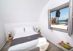 Elite Santorini Villa Aegean Melody Suites 3 Bedroom Outdoor Jacuzzi Vlyxada