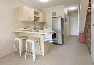 Ellswood 9 - 2BR Townhouse l Central Location l WiFi l Air-Con