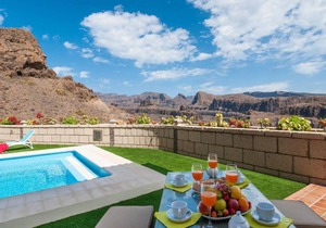420 m² Villa ∙ 3 bedrooms ∙ 12 guests