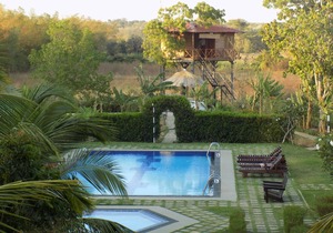 Family n Eco Friendly With Comfortable Rooms ,villas ,tree Houses and Pool