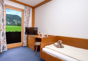 Family room with balcony - Hotel Berghof - Mitterberg