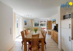 Four separate bedrooms, balcony and terrace with garden!