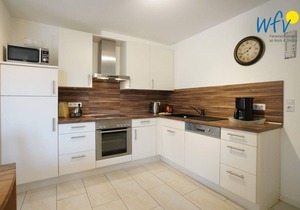 Four separate bedrooms, balcony and terrace with garden!