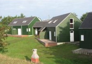 Family-Friendly Beach House with Sea Views, Terrace, BBQ, and Free WiFi