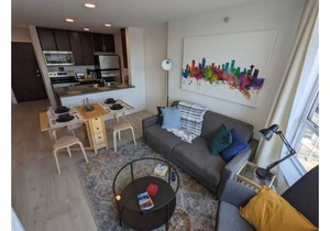 Full Condo w/Pool, Hot tub & Gym DT Vancouver