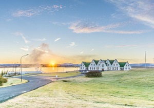 Golden Circle Apartments