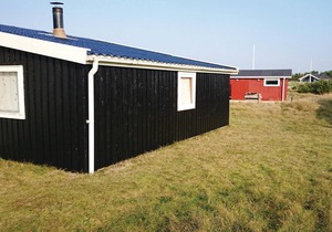 Gorgeous home in Fanø with kitchen